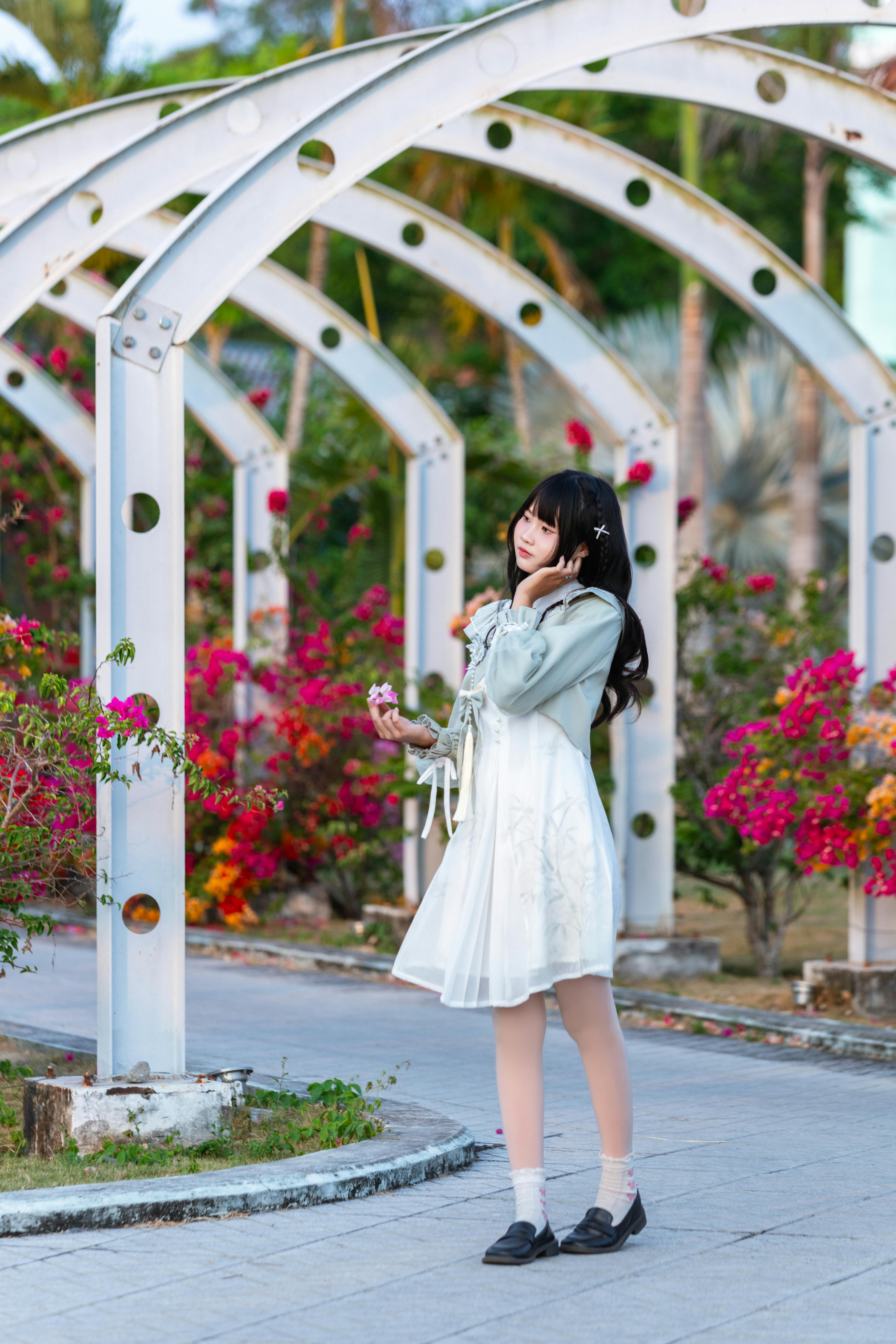 山玉人物氛围图